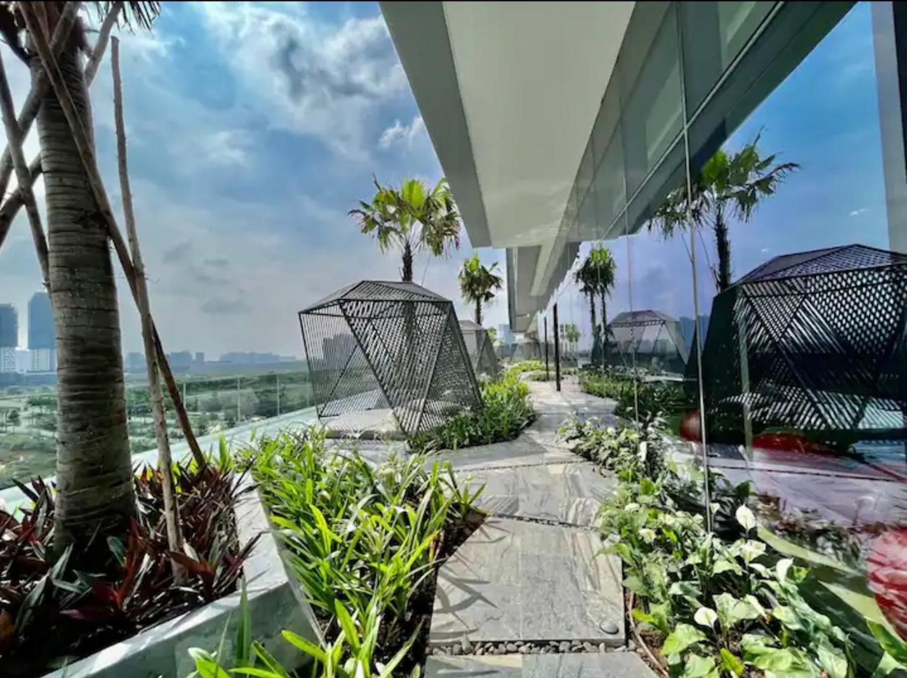 The Metropole -Complex "Opera, Crest, Galleria " -Free Pool-Gym-Sauna Room-Yoga Room Ho Chi Minh-stad Buitenkant foto